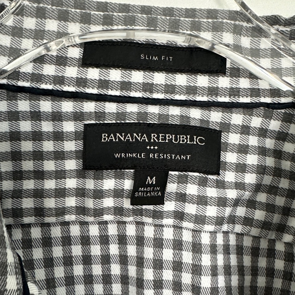 Banana Republic Black and White Gingham Shirt - Picture 2 of 5